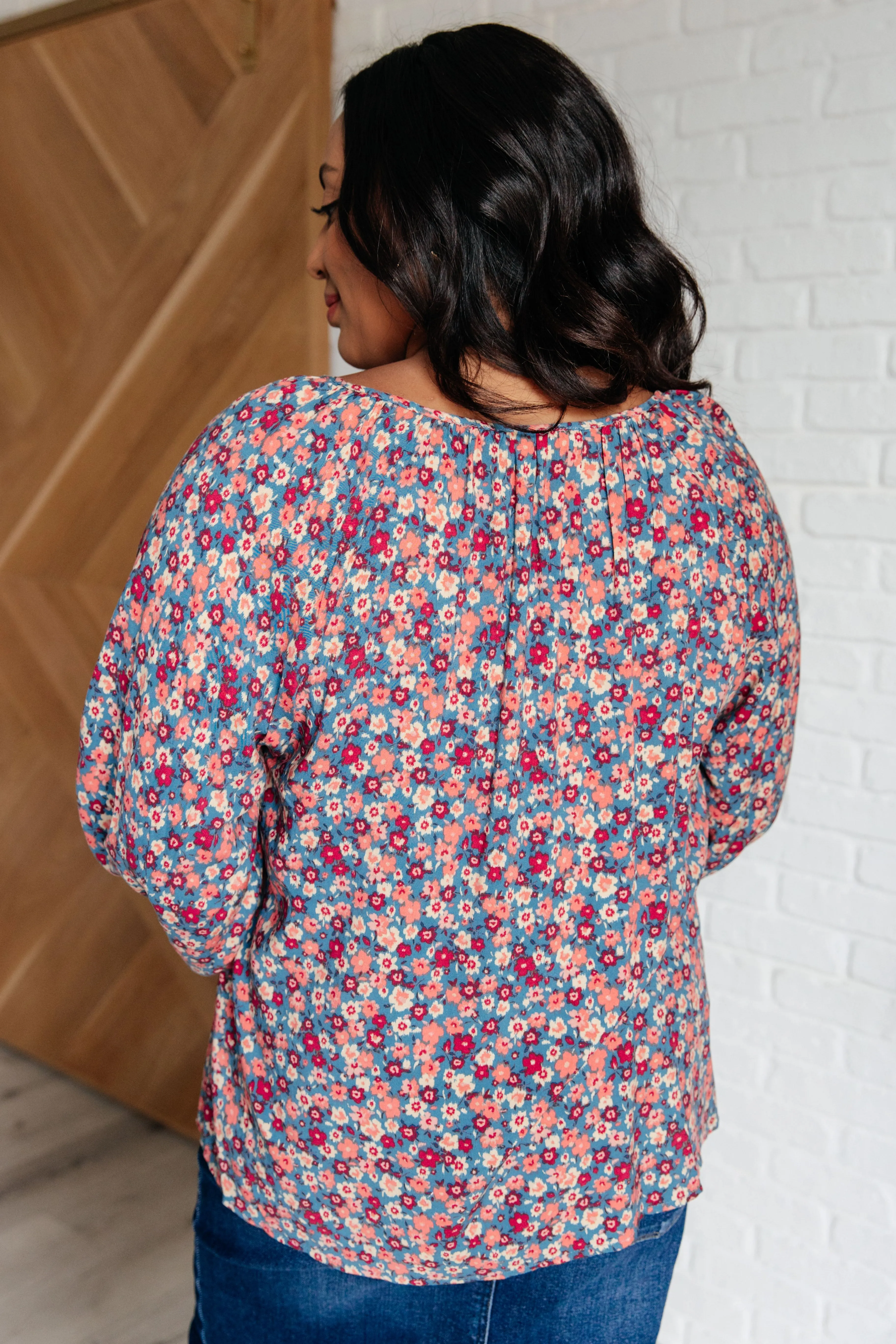 Andree By Unit Sunday Brunch Blouse in Denim Floral