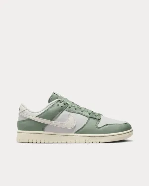 Dunk Low Mica Green Low Top Sneakers
