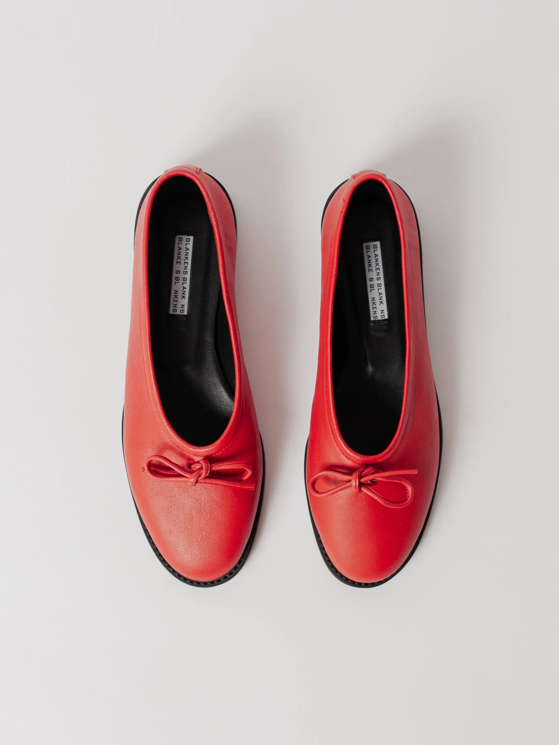THE COCO FLAT RED