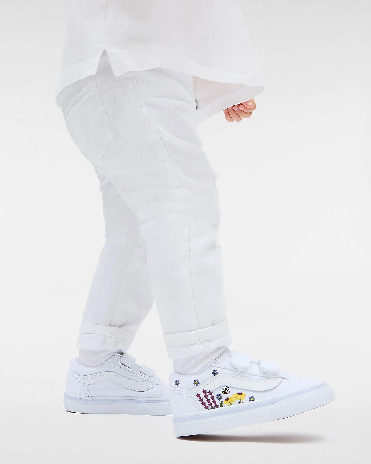 VANS Toddler Old Skool V Floral Embroidery Trainers - True White
