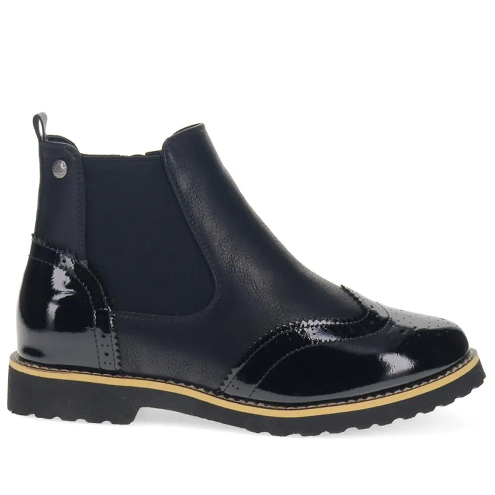 Wide-Fit Brogue Ankle Boots  - WBINS40233 / 326 349