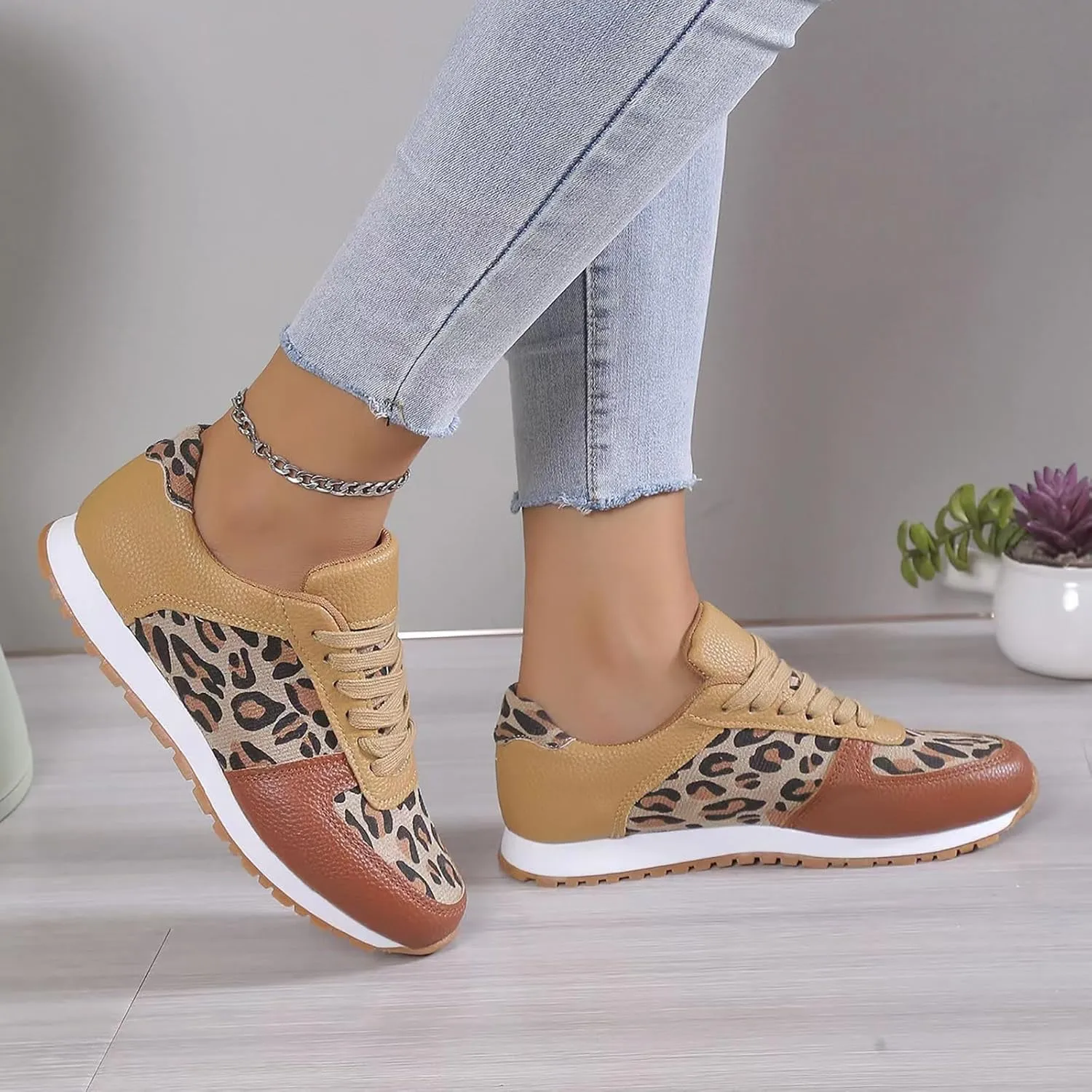 Women Fashion Sneakers Walking Shoes Women Slip On Workout Shoes Non Slip Running Shoes Breathable Lightweight Sneakers