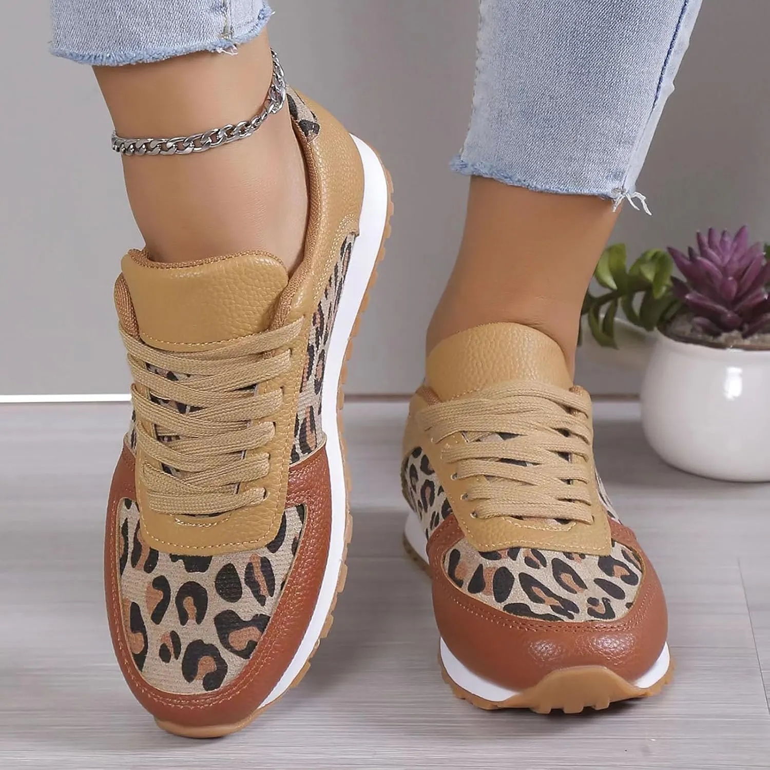 Women Fashion Sneakers Walking Shoes Women Slip On Workout Shoes Non Slip Running Shoes Breathable Lightweight Sneakers